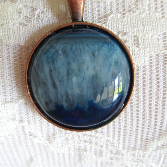 Blue agate pendant necklace in copper setting -inspirational -new hand assembled - Picture 4 of 9